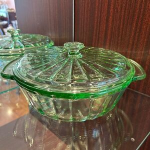 Vintage Martha Stewart Everyday  Green Glass Covered Casserole Dish 2qt 5" High